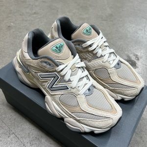 New Balance 9060 in Sea Salt/Surf